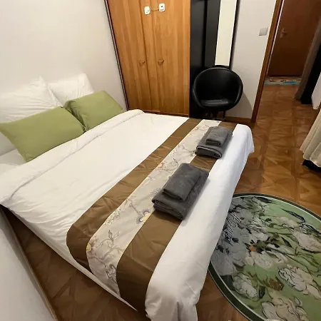 Two-bedroom Flat Near Pompidou Centre